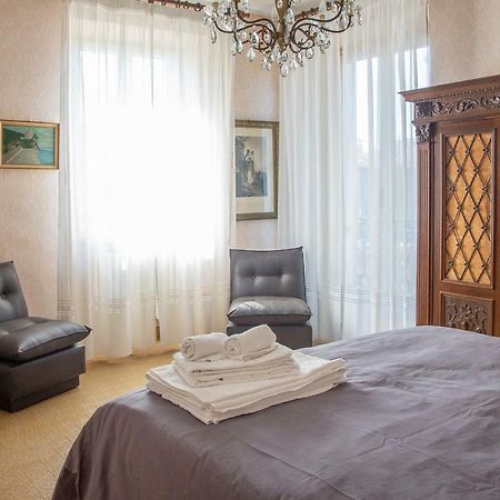Ferienwohnung Bed&Roses Meni La Morra Exterior foto